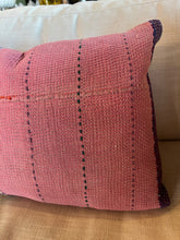Load image into Gallery viewer, Keke Pillow
