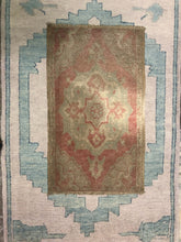Load image into Gallery viewer, Elizabeth
