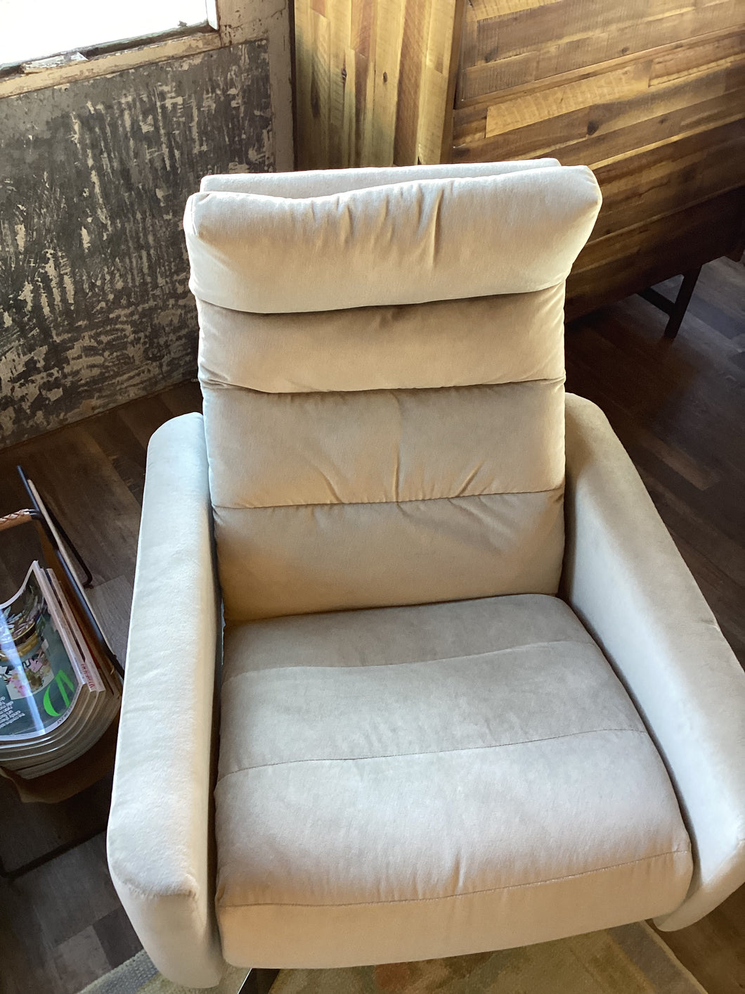 Reginald Recliner